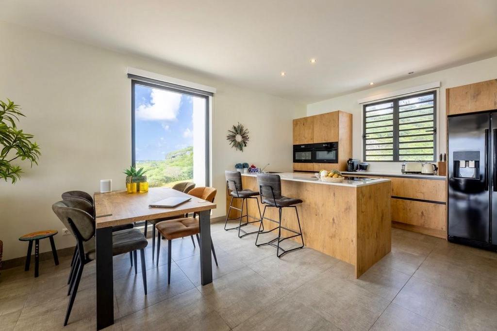 Coral Estate Ocean View Apartments Willemstad Ngoại thất bức ảnh
