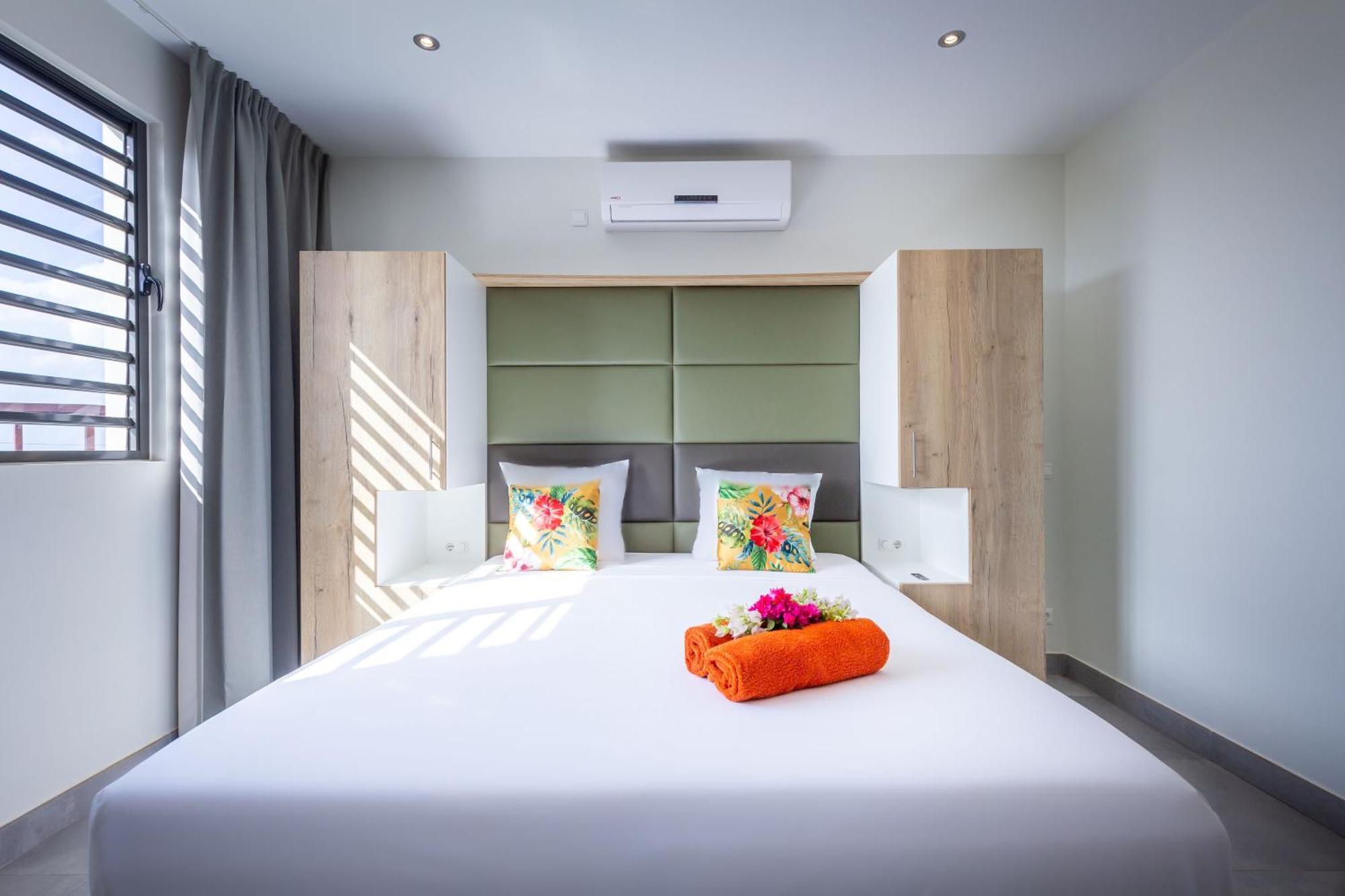 Coral Estate Ocean View Apartments Willemstad Ngoại thất bức ảnh